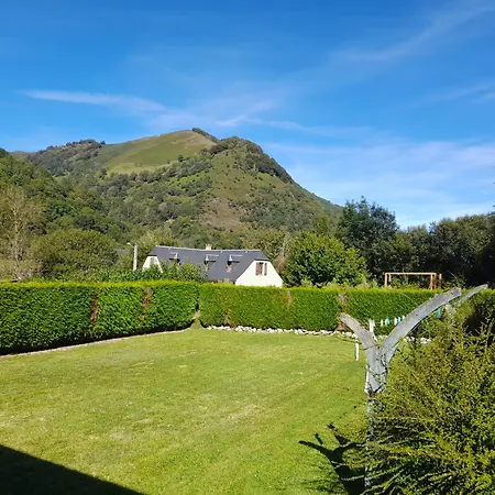 펜션 Maison De Montagne Avec Jardin Privatif *